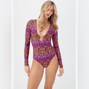TRINA TURK SWIM Women's Echo Long Sleeve Ring Front One Piece Paddle Suit size S